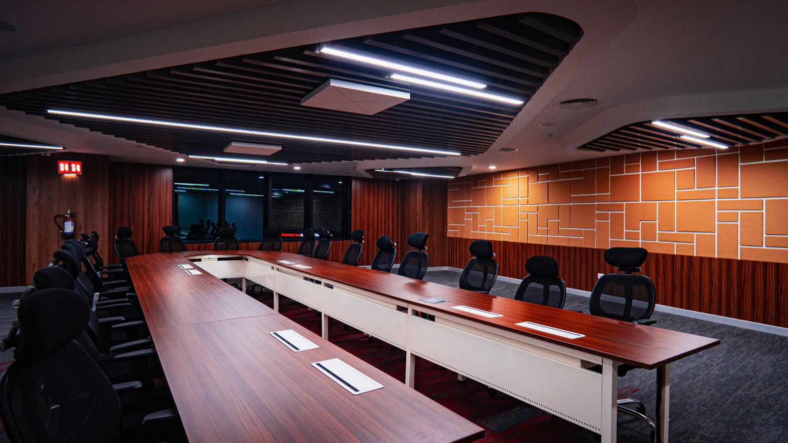 23 Seat - Conference Room - 3rd Floor (including A V System), photo 2