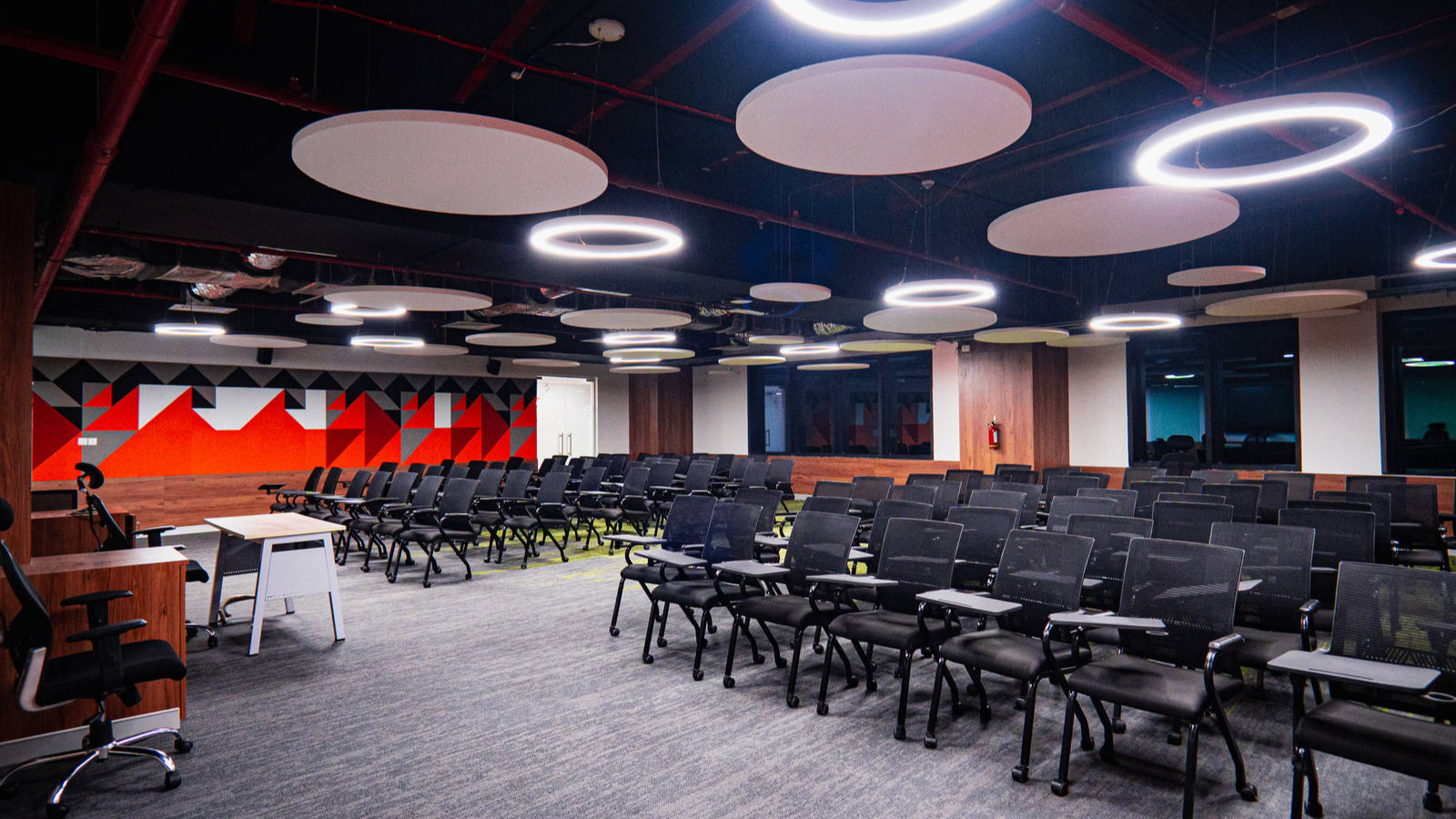 100 Seat - Training Room - 3rd Floor (including A V System), photo 2